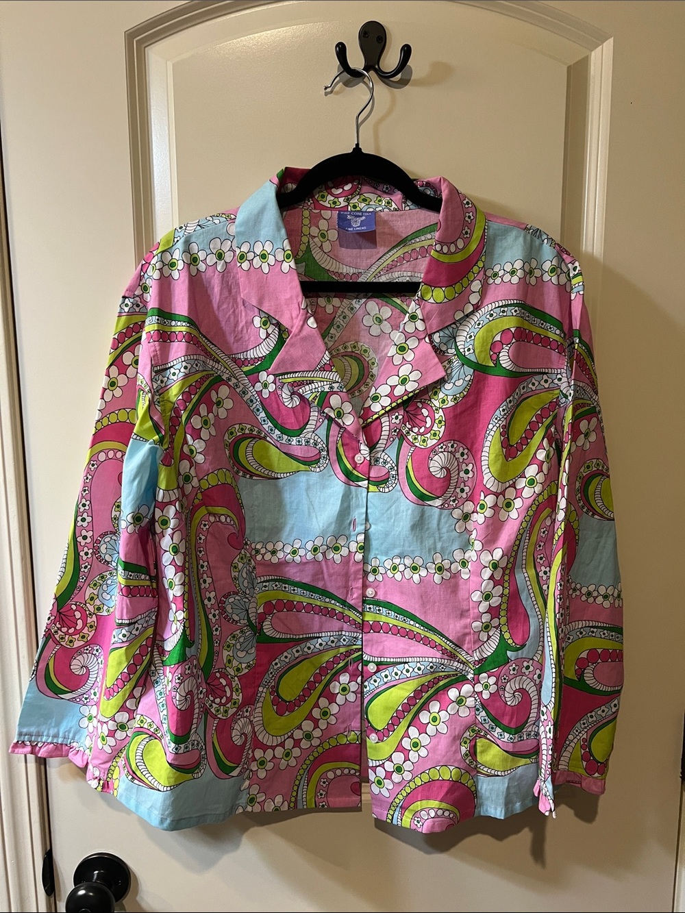 Women’s Pink & Light Blue Paisley Button-Front Jacket/shirt H352
